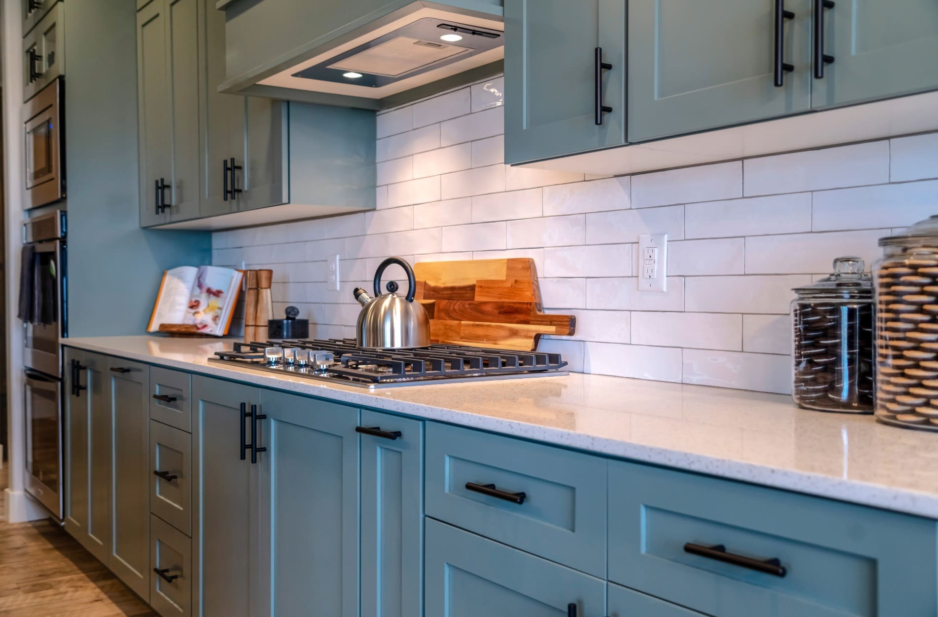 kitchen cabinet