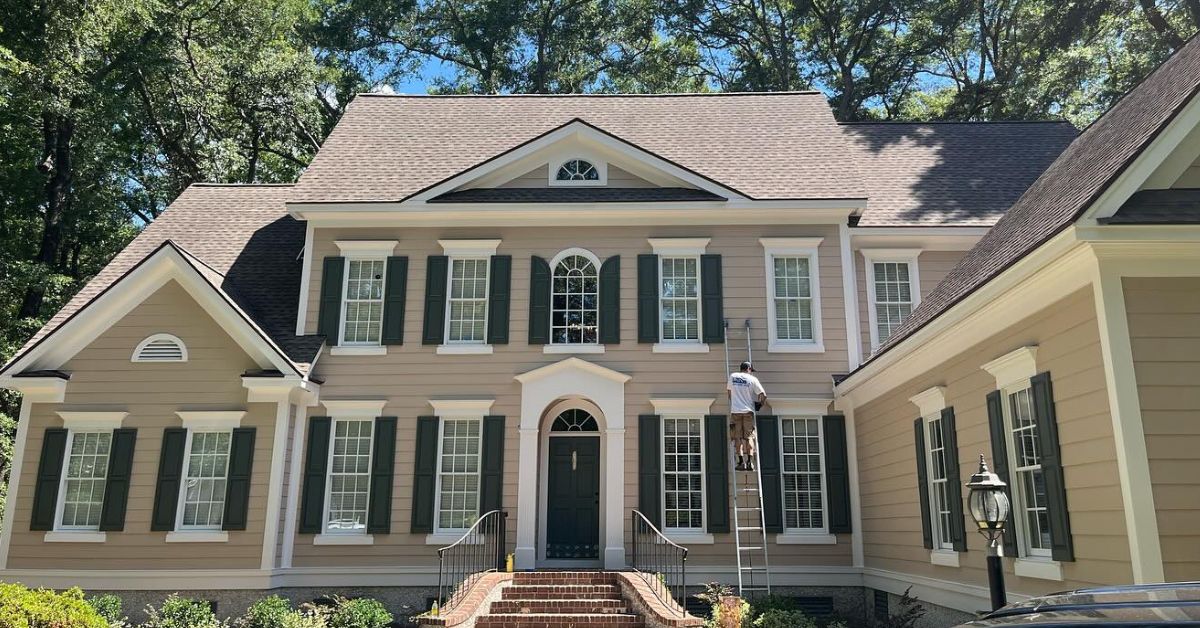 10 Window Trim Colors That Enhance Your Home’s Appearance