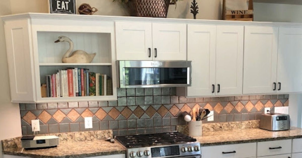 How To Choose the Perfect Paint Color for Your Kitchen